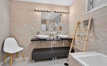Property slide 38
