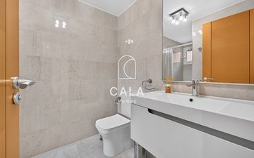 Property slide 18