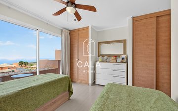 Property slide 24