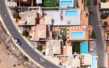 Property slide 44
