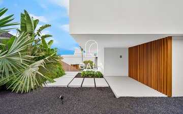 Property slide 16