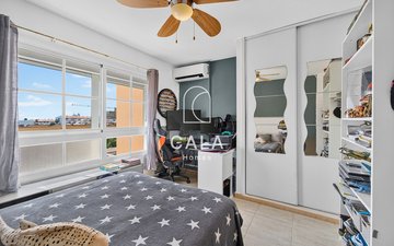 Property slide 16