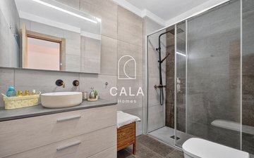 Property slide 14