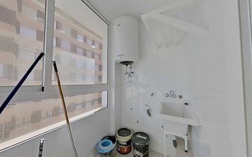 Property slide 10
