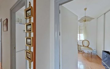 Property slide 7