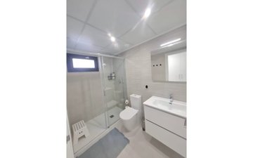 Property slide 32