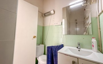 Property slide 21