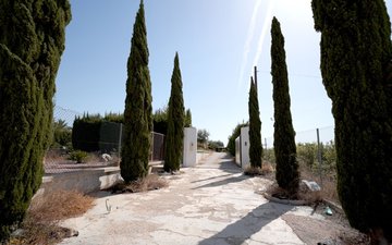 Property slide 24