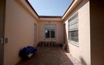 Property slide 28