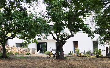 Property slide 46