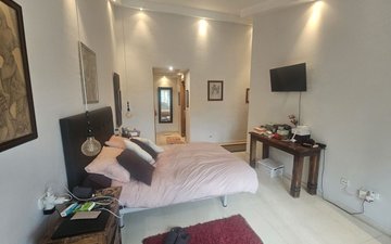 Property slide 24