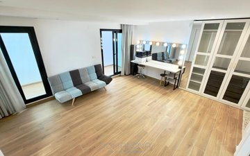 Property slide 38
