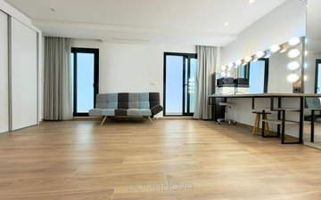 Property slide 44