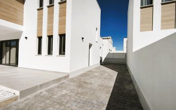 Property slide 27
