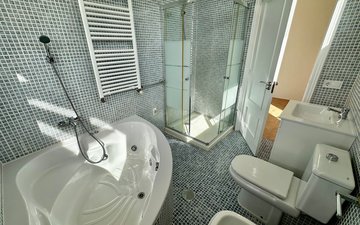 Property slide 21
