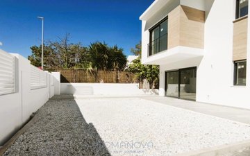 Property slide 28