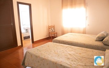 Property slide 24