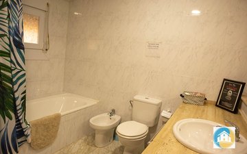 Property slide 32