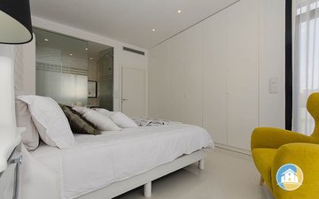 Property slide 40