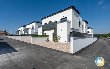 Property slide 33