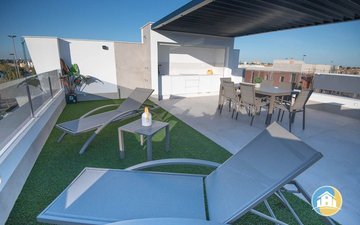 Property slide 32