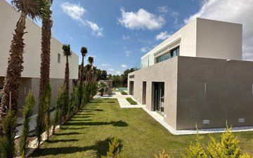 Property slide 10