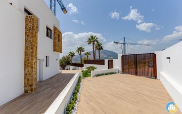Property slide 32