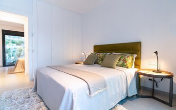 Property slide 18