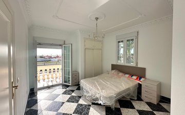 Property slide 40