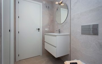 Property slide 21