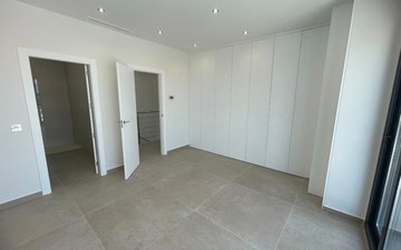 Property slide 39