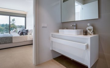 Property slide 16