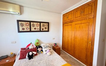 Eigenschaftsfolie 16