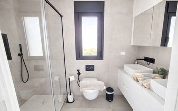 Property slide 10
