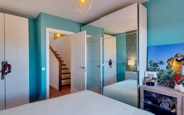 Property slide 10