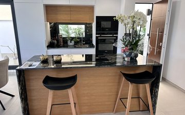 Property slide 21