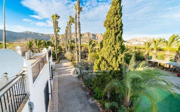 Property slide 10