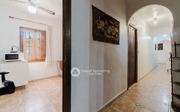 Property slide 44