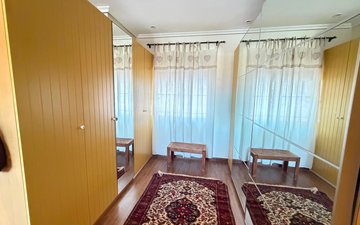 Property slide 17