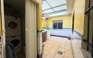 Property slide 25