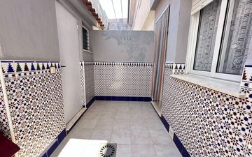 Property slide 10