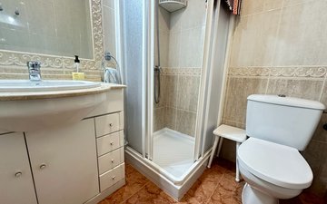 Property slide 32