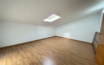 Property slide 19