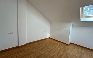Property slide 22