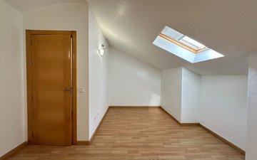 Property slide 25