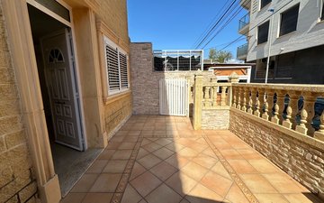 Property slide 39
