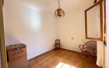 Property slide 16