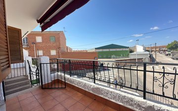 Property slide 27