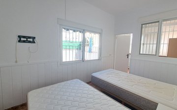 Property slide 17