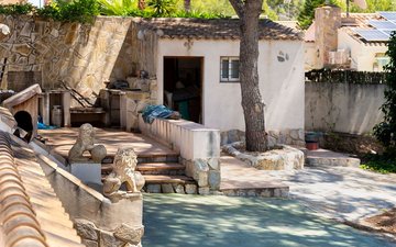 Property slide 47